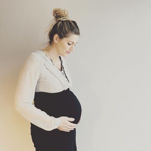 Starke Wehen: Nina Bott bereitet alles für Hausgeburt vor