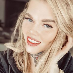 Darum hat Ex-BTN-Nina ihre Brust-OP öffentlich gemacht!