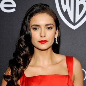 Blue Woman Group: Nina Dobrev und Co. als Schlümpfe!