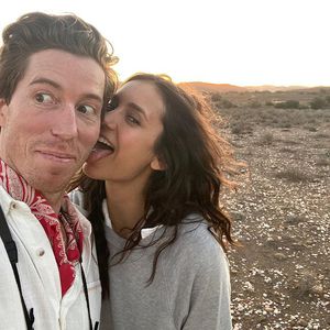 Am Valentinstag: Nina Dobrev schleckt Freund Shaun White ab