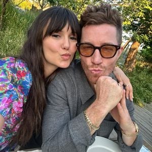 So glücklich waren Nina Dobrev und ihr Shaun nach Verlobung