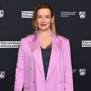 Schauspielerin Nina Gummich ist zum ersten Mal schwanger!