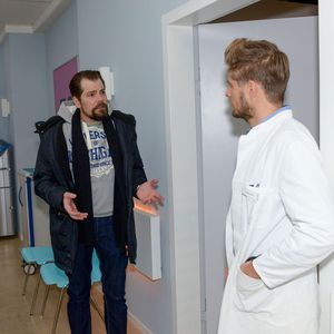 Leons seltsames Verhalten: GZSZ-Fans kommt Story bekannt vor