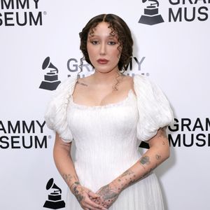 Noah Cyrus findet Gerüchte um Familienstreit anstrengend