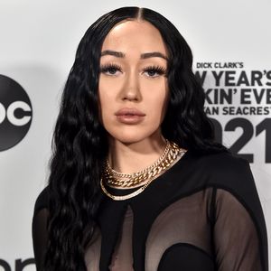 Fans spekulieren: Ist Noah Cyrus verlobt und schwanger?