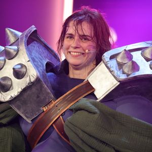 "Masked Singer": Nora Tschirner verrät Sprachen-Strategie