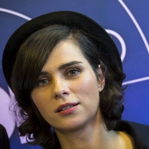 Nora Tschirners neuer Look! Was steht ihr besser?