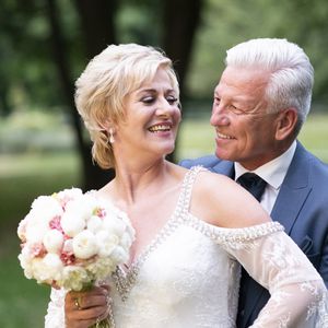 Wiebke und Norbert verbringen Hochzeitsnacht in Notaufnahme