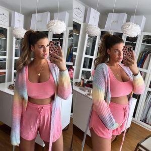 Der Winkel machts! So groß ist Novalanaloves Babybauch schon