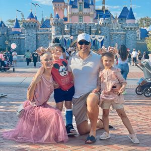 Oksana Kolenitchenko genoss Tag im Disneyland mit Familie