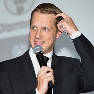 Als Amira verkleidet: Oliver Pocher springt in TV-Show ein
