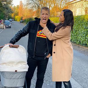 Seltenes Familienfoto mit Oli Pocher, Amira und Kinderwagen