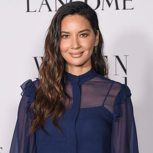"Viele Beschwerden": Olivia Munn leidet an Fibromyalgie