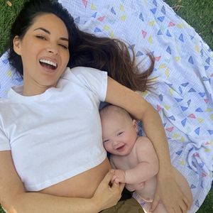 Olivia Munns kleiner Sohn spricht jetzt seine ersten Worte!