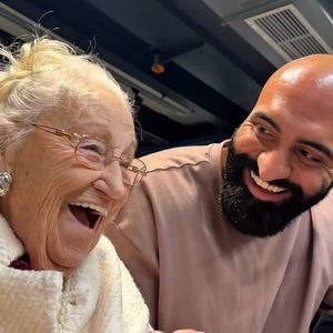 Mini-Oma-Lotti: TikTok-Pfleger Rashid überrascht Oma Edith