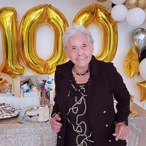 Älteste Influencerin: So feierte Oma Hedel 100. Geburtstag
