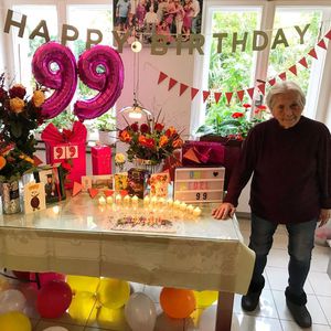 Oma Hedel wird 99! Deutschlands älteste Influencerin feiert