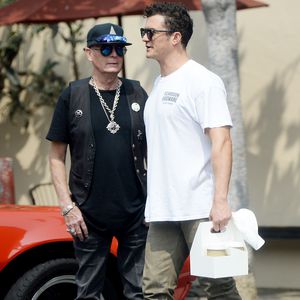 Goldkette und Oldtimer: Orlando trifft Katy Perrys Vater