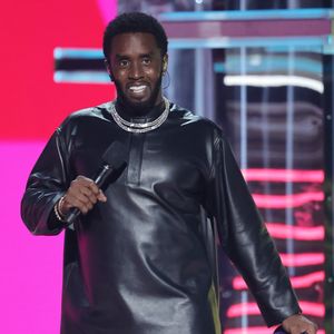 Trotz Missbrauchsvorwürfen: P. Diddy gut gelaunt unterwegs