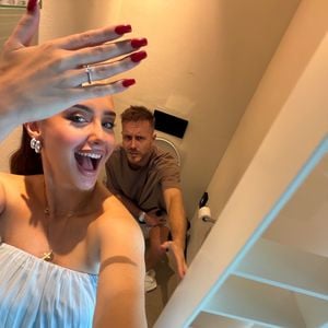 Julian auf Klo: Palina Miner begeistert mit Ring-Compilation