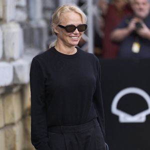 So natürlich zeigt sich Pamela Anderson auf Filmfestival