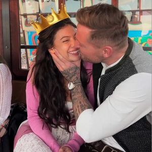Am Geburtstag: Paola Maria turtelt mit ihrem neuen Freund