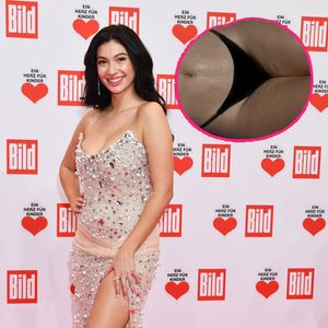 Paola Maria zeigt total stolz ihre Dehnungsstreifen im Netz
