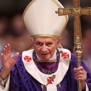 Diese hohen Politiker kommen zu Papst Benedikts Beisetzung