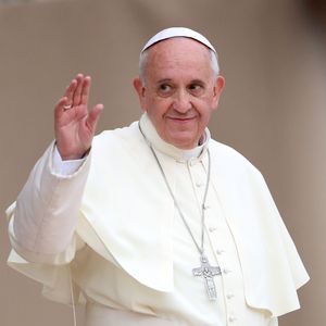Große Ehre: Comedystars dürfen Papst Franziskus I. treffen