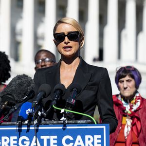 Paris Hilton setzt sich gegen Missbrauch an Kindern ein!
