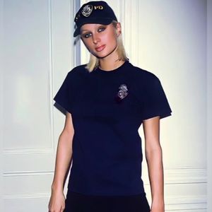 "Schmerz": Paris Hilton spricht über Missbrauchserfahrungen