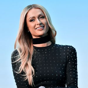 Paris Hilton zeigt zu Thanksgiving Dankbarkeit für Familie