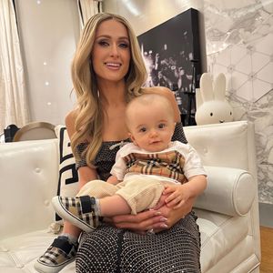 Paris Hilton und Sohn Phoenix überzeugen in stylishen Looks