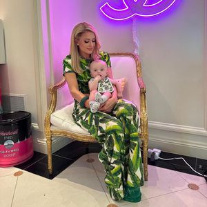 "Leben verändert": Paris Hilton schwärmt vom Mama-Dasein