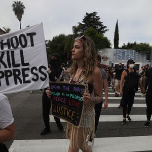 Demo gegen Rassismus: Paris Jackson und Co. protestieren mit