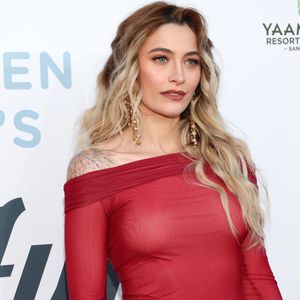 Suchtproblem: Paris Jackson spricht über ihren Suizidversuch