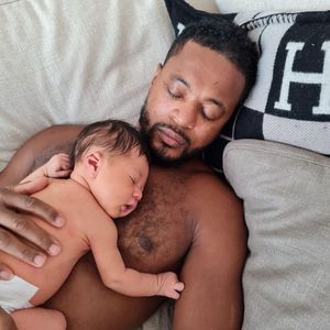 Fußballstar Patrice Evra ist zum fünften Mal Vater geworden