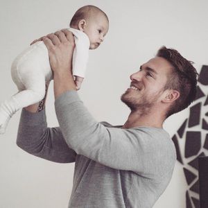 Happy Dad: Patrick Fabians Tochter ist schon vier Monate alt