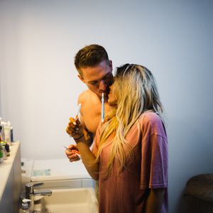 Song und Musikvideo: Drei Ex-BTN-Stars in heißer Romanze