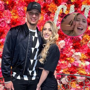 Patrick Mahomes küsst Brittany auf romantischer Bootstour!