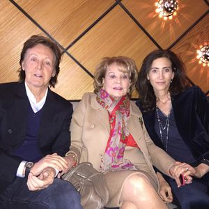 Mit Frau verwandt: Paul McCartney betrauert Barbara Walters