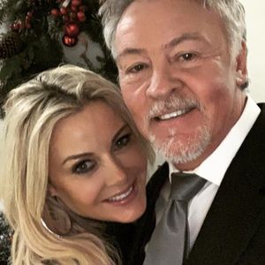 80er-Popstar Paul Young hat sich mit Freundin Lorna verlobt