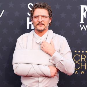 Ist Pedro Pascals Armverletzung ein Problem für Seriendreh?