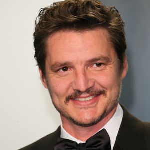 "Narcos"-Star Pascal stolz: Schwester hat Trans-Coming-out