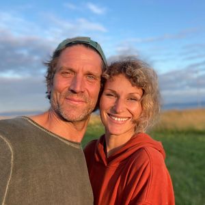 Janni Kusmagk widmet Peer zum Hochzeitstag ehrliche Zeilen