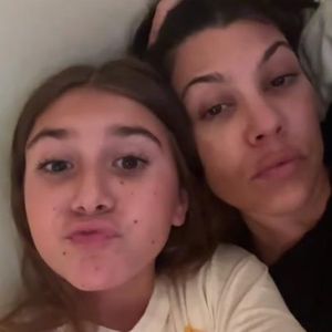 Schwangere Kourtney Kardashian zeigt sich ganz natürlich!