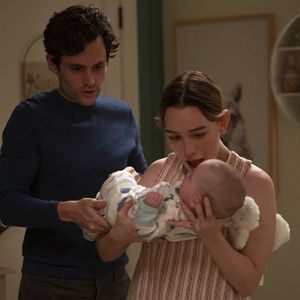 "You"-Stars verraten: So hart waren Dreharbeiten mit Baby
