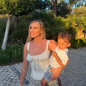 So süß schwärmt Perrie Edwards von ihrem kleinen Sohn Axel!