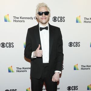 Gebrandmarkt: Pete Davidson trägt Kims Namen auf der Brust!