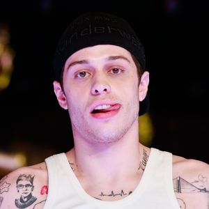 Wie macht er das nur? Pete Davidson verrät Liebes-Geheimnis